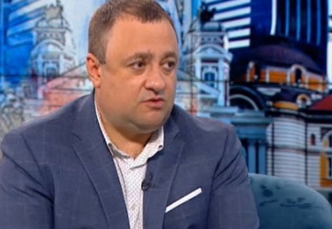 Министър Иванов: В Бюджет 2022 са предвидени средства за преодоляване на кризите